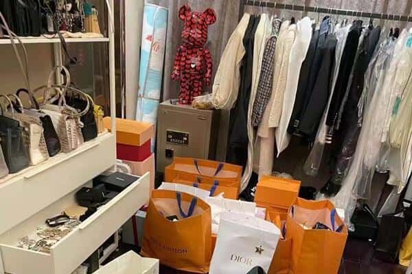 治多县回收一线品牌衣服